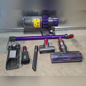 Dyson Cyclone V10 Animal Cord-Free Stick Vacuum - Purple